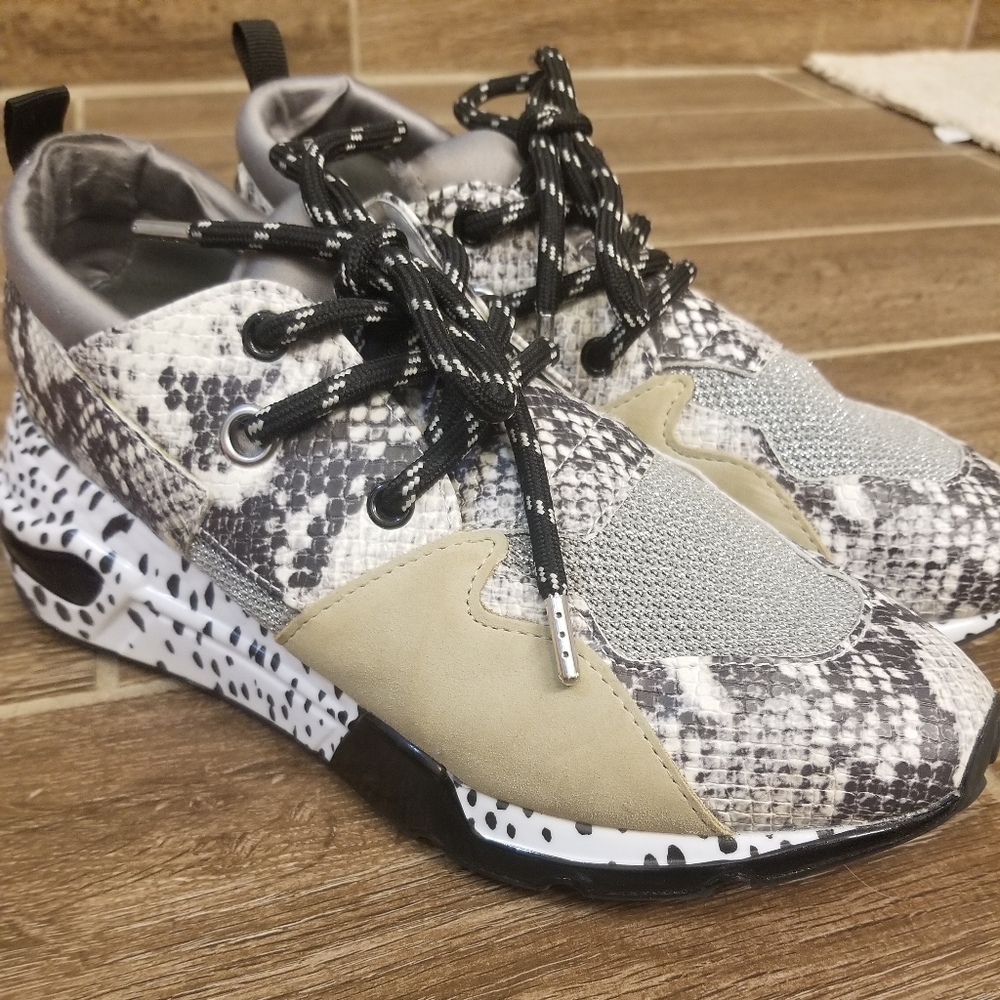 Steve Madden cliff sneaker